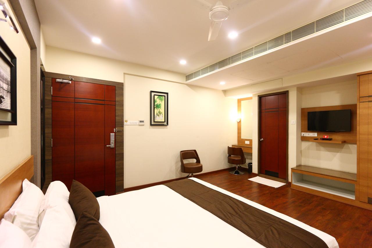 Fabhotel Prime Adore Residency Chennai Eksteriør billede