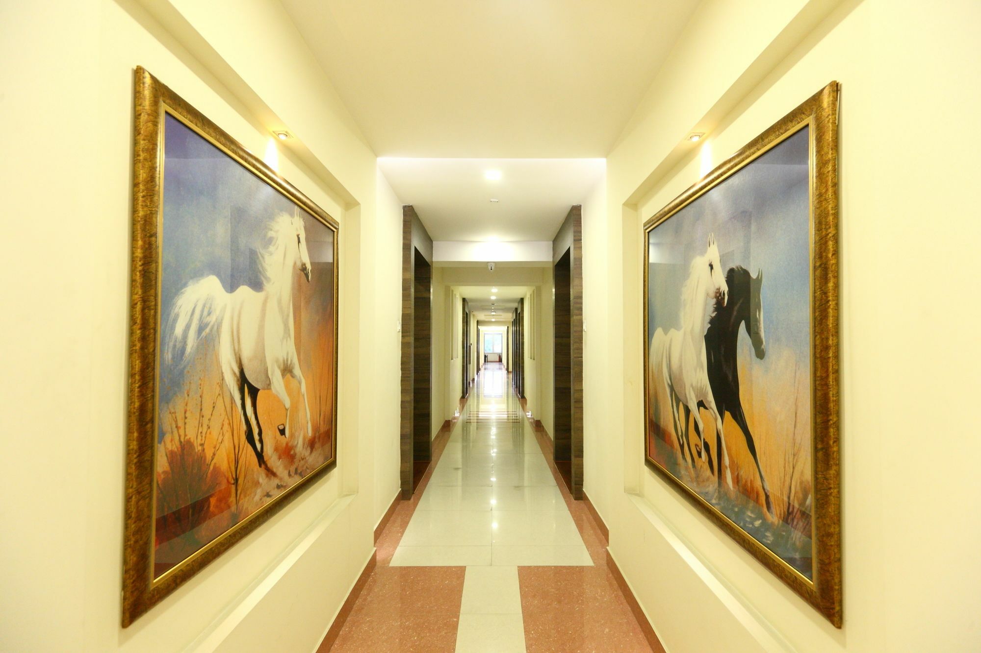 Fabhotel Prime Adore Residency Chennai Eksteriør billede